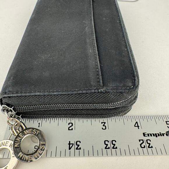 Vintage Nine West Fabric Two Zip Compact 23+ Pocket Wallet Check Book Pocket - Picture 10 of 10